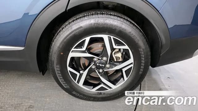 2024 Kia Sportage 5th Gen Gasoline 1.6 Turbo 2WD Sold VIN KNAPU81BGRK252713 – front exterior 2024 Kia Sportage 5th Gen Gasoline 1.6 Turbo 2WD Sold VIN KNAPU81BGRK252713 – front exterior