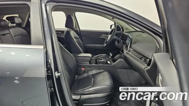 2024 Kia Sportage 5th Gen Gasoline 1.6 Turbo 2WD Sold VIN KNAPU81BGRK256169 – trunk area 2024 Kia Sportage 5th Gen Gasoline 1.6 Turbo 2WD Sold VIN KNAPU81BGRK256169 – trunk area