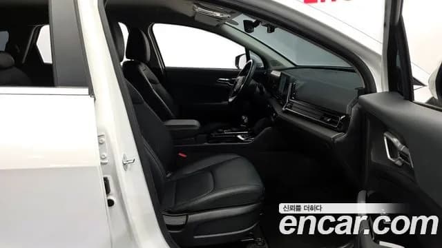 2024 Kia Sportage 5th Gen Gasoline 1.6 Turbo 2WD Sold VIN KNAPU81BGRK318791 – interior seats 2024 Kia Sportage 5th Gen Gasoline 1.6 Turbo 2WD Sold VIN KNAPU81BGRK318791 – interior seats