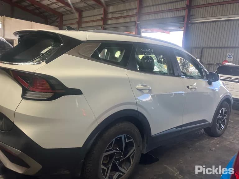 2023 Kia Sportage Used VIN KNAPU81DMP7126184 – trunk area 2023 Kia Sportage Used VIN KNAPU81DMP7126184 – trunk area