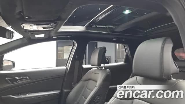 2025 Kia The New Sportage 5th Gen Gasoline 1.6 Turbo 2WD Sold VIN KNAPV81BBSK397947 – exterior detail 2025 Kia The New Sportage 5th Gen Gasoline 1.6 Turbo 2WD Sold VIN KNAPV81BBSK397947 – exterior detail