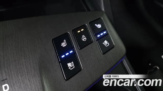 2025 Kia The New Sportage 5th Gen Gasoline 1.6 Turbo 2WD Sold VIN KNAPV81BBSK400957 – exterior detail 2025 Kia The New Sportage 5th Gen Gasoline 1.6 Turbo 2WD Sold VIN KNAPV81BBSK400957 – exterior detail