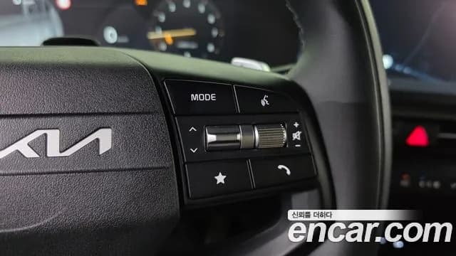 2025 Kia The New Sportage 5th Gen Gasoline 1.6 Turbo 2WD Sold VIN KNAPV81BBSK400957 – trunk area 2025 Kia The New Sportage 5th Gen Gasoline 1.6 Turbo 2WD Sold VIN KNAPV81BBSK400957 – trunk area
