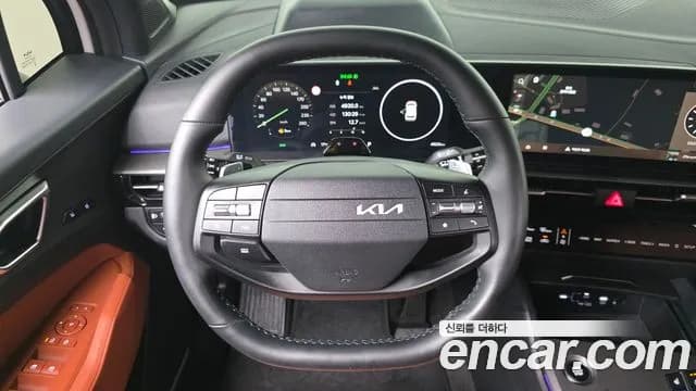 2025 Kia The New Sportage 5th Gen Gasoline 1.6 Turbo 2WD Sold VIN KNAPV81BBSK403766 – rear exterior 2025 Kia The New Sportage 5th Gen Gasoline 1.6 Turbo 2WD Sold VIN KNAPV81BBSK403766 – rear exterior