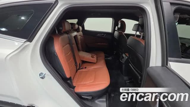 2025 Kia The New Sportage 5th Gen Gasoline 1.6 Turbo 2WD Sold VIN KNAPV81BBSK403766 – side profile 2025 Kia The New Sportage 5th Gen Gasoline 1.6 Turbo 2WD Sold VIN KNAPV81BBSK403766 – side profile