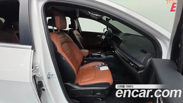 2025 Kia The New Sportage 5th Gen Gasoline 1.6 Turbo 2WD Sold VIN KNAPV81BBSK403766 – trunk area 2025 Kia The New Sportage 5th Gen Gasoline 1.6 Turbo 2WD Sold VIN KNAPV81BBSK403766 – trunk area