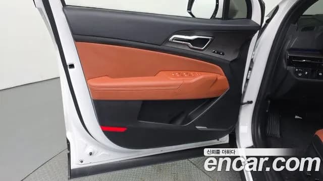 2025 Kia The New Sportage 5th Gen Gasoline 1.6 Turbo 2WD Sold VIN KNAPV81BBSK403766 – photo 25 2025 Kia The New Sportage 5th Gen Gasoline 1.6 Turbo 2WD Sold VIN KNAPV81BBSK403766 – photo 25