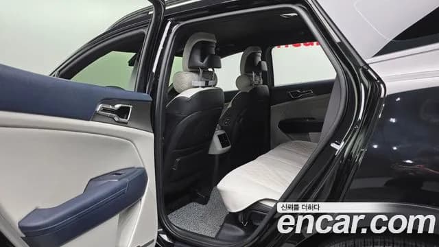 2025 Kia The New Sportage 5th Gen Gasoline 1.6 Turbo 2WD Sold VIN KNAPV81BBSK413758 – photo 15 2025 Kia The New Sportage 5th Gen Gasoline 1.6 Turbo 2WD Sold VIN KNAPV81BBSK413758 – photo 15