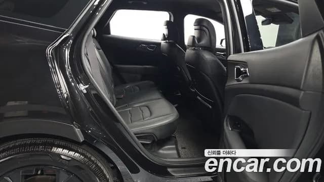 2025 Kia The New Sportage 5th Gen Gasoline 1.6 Turbo 2WD Sold VIN KNAPV81BBSK429421 – rear exterior 2025 Kia The New Sportage 5th Gen Gasoline 1.6 Turbo 2WD Sold VIN KNAPV81BBSK429421 – rear exterior