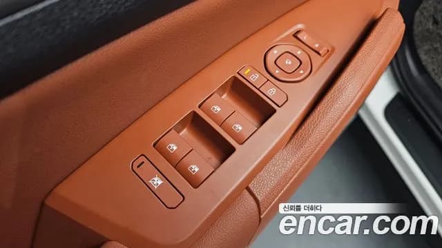 2025 Kia The New Sportage 5th Gen Gasoline 1.6 Turbo 2WD Sold VIN KNAPV81BBSK447268 – photo 18 2025 Kia The New Sportage 5th Gen Gasoline 1.6 Turbo 2WD Sold VIN KNAPV81BBSK447268 – photo 18