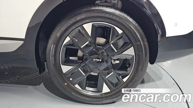 2025 Kia The New Sportage 5th Gen Gasoline 1.6 Turbo 2WD Sold VIN KNAPV81BBSK447268 – photo 30 2025 Kia The New Sportage 5th Gen Gasoline 1.6 Turbo 2WD Sold VIN KNAPV81BBSK447268 – photo 30
