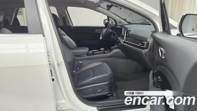 2022 Kia Sportage 5th Gen Gasoline 1.6 Turbo 2WD Sold VIN KNAPV81BGNK016573 – trunk area 2022 Kia Sportage 5th Gen Gasoline 1.6 Turbo 2WD Sold VIN KNAPV81BGNK016573 – trunk area