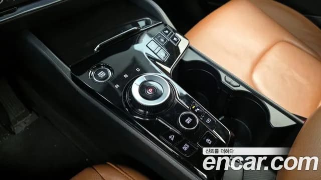 2022 Kia Sportage 5th Gen Gasoline 1.6 Turbo 2WD Sold VIN KNAPV81BGNK041074 – rear exterior 2022 Kia Sportage 5th Gen Gasoline 1.6 Turbo 2WD Sold VIN KNAPV81BGNK041074 – rear exterior