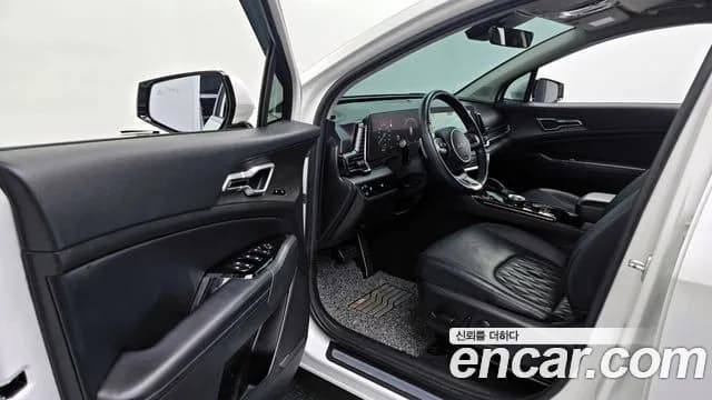 2022 Kia Sportage 5th Gen Gasoline 1.6 Turbo 2WD Sold VIN KNAPV81BGNK047059 – interior seats 2022 Kia Sportage 5th Gen Gasoline 1.6 Turbo 2WD Sold VIN KNAPV81BGNK047059 – interior seats