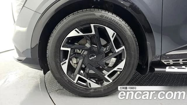 2023 Kia Sportage 5th Gen Gasoline 1.6 Turbo 2WD Sold VIN KNAPV81BGPK157590 – rear exterior 2023 Kia Sportage 5th Gen Gasoline 1.6 Turbo 2WD Sold VIN KNAPV81BGPK157590 – rear exterior