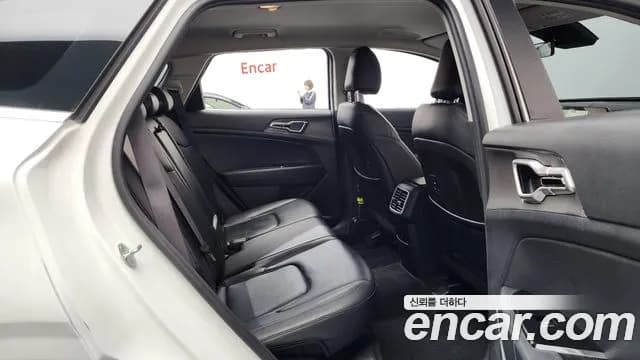 2022 Kia Sportage 5th Gen Diesel 2.0 2WD Sold VIN KNAPV81CBNK010566 – trunk area 2022 Kia Sportage 5th Gen Diesel 2.0 2WD Sold VIN KNAPV81CBNK010566 – trunk area
