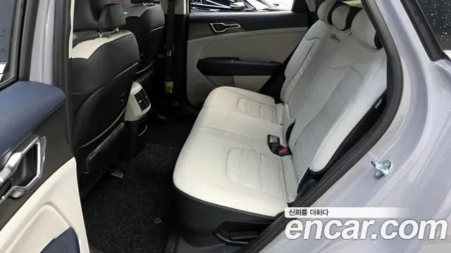 2025 Kia The New Sportage 5th Gen Hybrid HEV 1.6 2WD Sold VIN KNAPX81GBSK232893 – front exterior 2025 Kia The New Sportage 5th Gen Hybrid HEV 1.6 2WD Sold VIN KNAPX81GBSK232893 – front exterior