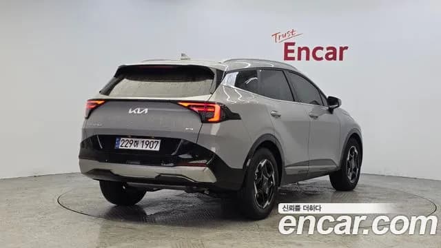 2025 Kia The New Sportage 5th Gen Hybrid HEV 1.6 2WD Sold VIN KNAPX81GBSK232893 – rear exterior 2025 Kia The New Sportage 5th Gen Hybrid HEV 1.6 2WD Sold VIN KNAPX81GBSK232893 – rear exterior