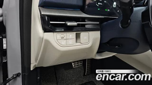 2025 Kia The New Sportage 5th Gen Hybrid HEV 1.6 2WD Sold VIN KNAPX81GBSK257077 – photo 30 2025 Kia The New Sportage 5th Gen Hybrid HEV 1.6 2WD Sold VIN KNAPX81GBSK257077 – photo 30