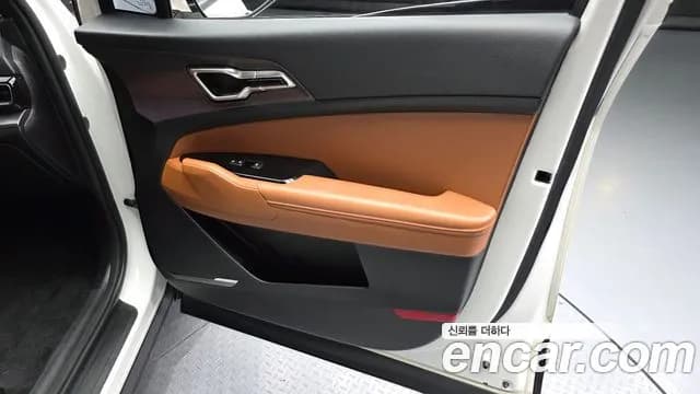 2022 Kia Sportage 5th Gen Gasoline 1.6 Turbo 2WD Sold VIN KNAPY81BGNK008967 – rear exterior 2022 Kia Sportage 5th Gen Gasoline 1.6 Turbo 2WD Sold VIN KNAPY81BGNK008967 – rear exterior