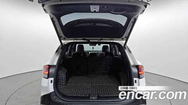 2022 Kia Sportage 5th Gen Gasoline 1.6 Turbo 2WD Sold VIN KNAPY81BGNK011635 – trunk area 2022 Kia Sportage 5th Gen Gasoline 1.6 Turbo 2WD Sold VIN KNAPY81BGNK011635 – trunk area