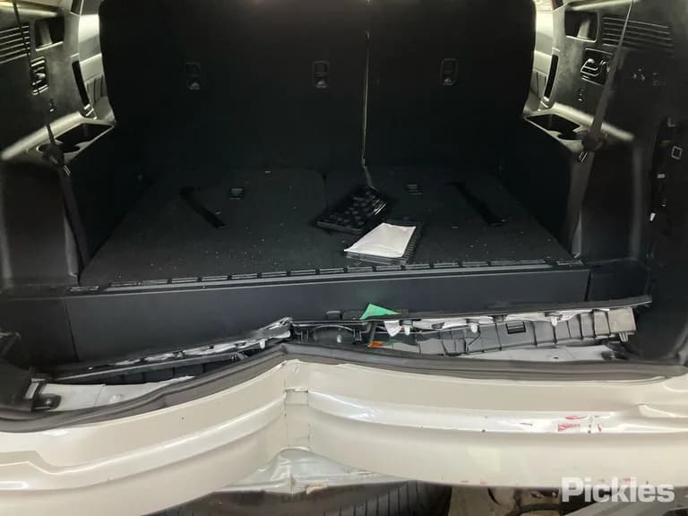 2022 Kia Sorento Used VIN KNARH81BWN5158123 – trunk area 2022 Kia Sorento Used VIN KNARH81BWN5158123 – trunk area