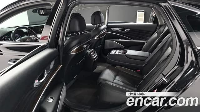 2019 Kia The K9 3.8 GDI Sold VIN KNAS1418BKS002265 – trunk area 2019 Kia The K9 3.8 GDI Sold VIN KNAS1418BKS002265 – trunk area