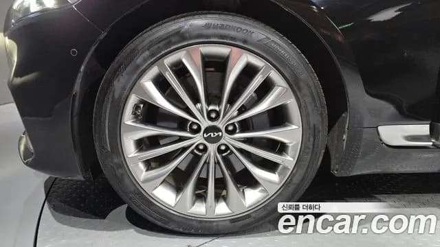 2022 Kia The New K9 2nd Gen 3.8 GDI Sold VIN KNAS1418BNS036522 – exterior detail 2022 Kia The New K9 2nd Gen 3.8 GDI Sold VIN KNAS1418BNS036522 – exterior detail