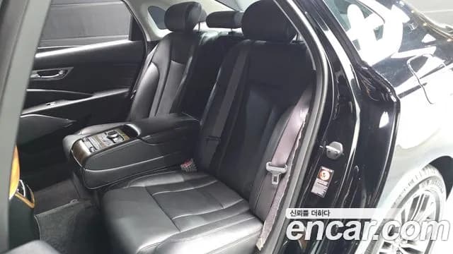 2022 Kia The New K9 2nd Gen 3.8 GDI Sold VIN KNAS1418BNS039644 – exterior detail 2022 Kia The New K9 2nd Gen 3.8 GDI Sold VIN KNAS1418BNS039644 – exterior detail