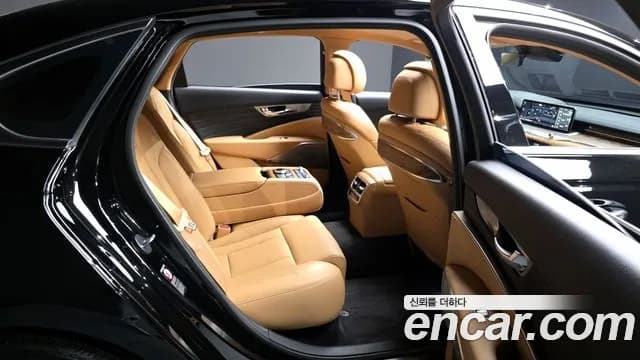2023 Kia The New K9 2nd Gen 3.8 GDI Sold VIN KNAS1418BPS045258 – trunk area 2023 Kia The New K9 2nd Gen 3.8 GDI Sold VIN KNAS1418BPS045258 – trunk area