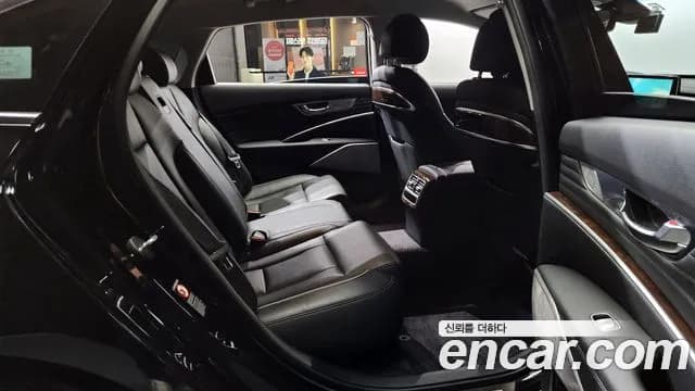 2019 Kia The K9 3.8 GDI AWD Sold VIN KNAS1418DKS016867 – front exterior 2019 Kia The K9 3.8 GDI AWD Sold VIN KNAS1418DKS016867 – front exterior