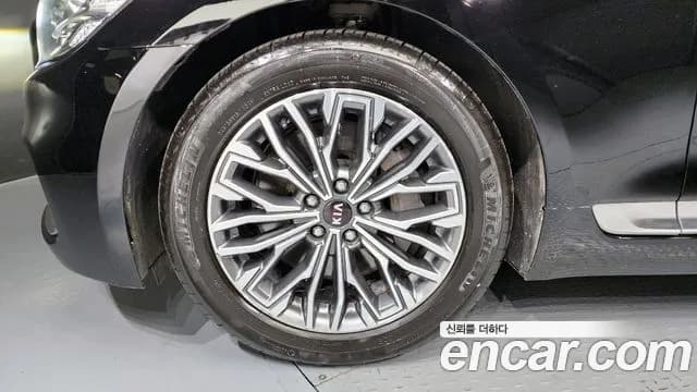 2019 Kia The K9 3.8 GDI AWD Sold VIN KNAS1418DKS016867 – photo 32 2019 Kia The K9 3.8 GDI AWD Sold VIN KNAS1418DKS016867 – photo 32