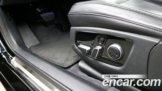 2020 Kia The K9 3.8 GDI AWD Sold VIN KNAS1418DLS019366 – photo 14 2020 Kia The K9 3.8 GDI AWD Sold VIN KNAS1418DLS019366 – photo 14