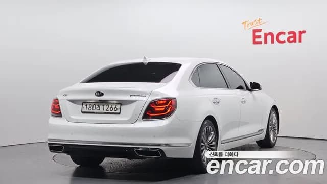 2019 Kia The K9 3.8 GDI Sold VIN KNAS2418BKS017172 – exterior detail 2019 Kia The K9 3.8 GDI Sold VIN KNAS2418BKS017172 – exterior detail