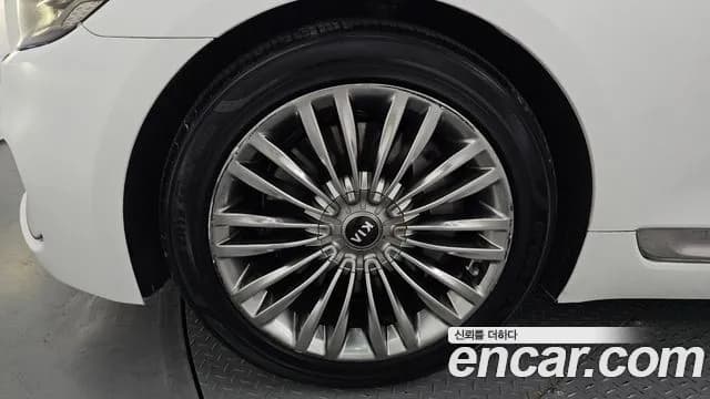 2019 Kia The K9 3.8 GDI Sold VIN KNAS2418BKS017172 – photo 28 2019 Kia The K9 3.8 GDI Sold VIN KNAS2418BKS017172 – photo 28