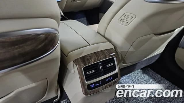 2019 Kia The K9 3.8 GDI Sold VIN KNAS2418BKS017172 – photo 30 2019 Kia The K9 3.8 GDI Sold VIN KNAS2418BKS017172 – photo 30