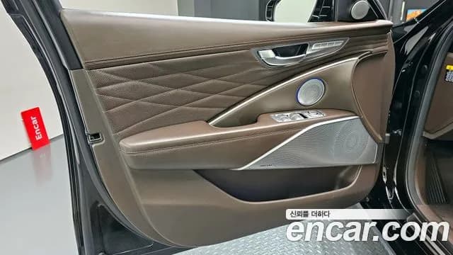 2020 Kia The K9 3.8 GDI Sold VIN KNAS2418BLS022791 – interior seats 2020 Kia The K9 3.8 GDI Sold VIN KNAS2418BLS022791 – interior seats