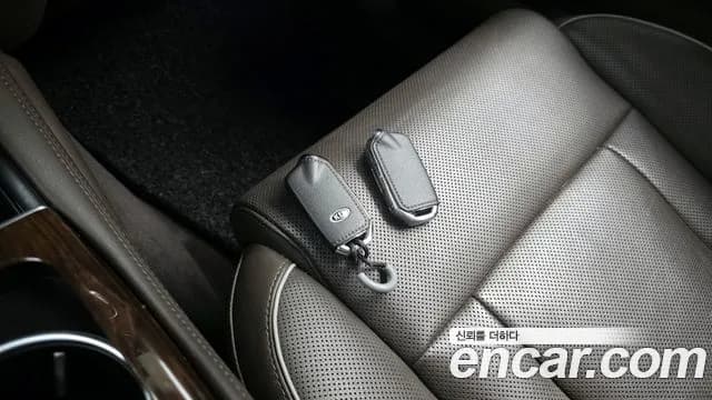 2020 Kia The K9 3.8 GDI Sold VIN KNAS2418BLS023878 – rear exterior 2020 Kia The K9 3.8 GDI Sold VIN KNAS2418BLS023878 – rear exterior