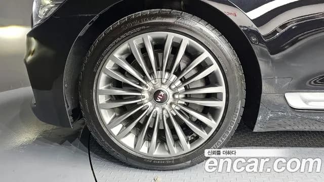 2019 Kia The K9 3.8 GDI AWD Sold VIN KNAS2418DKS002395 – photo 11 2019 Kia The K9 3.8 GDI AWD Sold VIN KNAS2418DKS002395 – photo 11