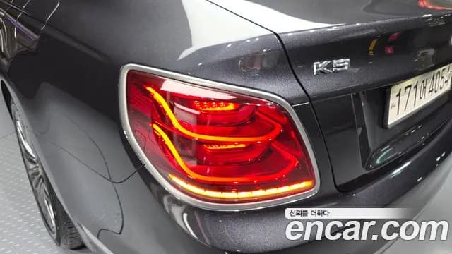 2019 Kia The K9 3.8 GDI AWD Sold VIN KNAS2418DKS004219 – photo 26 2019 Kia The K9 3.8 GDI AWD Sold VIN KNAS2418DKS004219 – photo 26