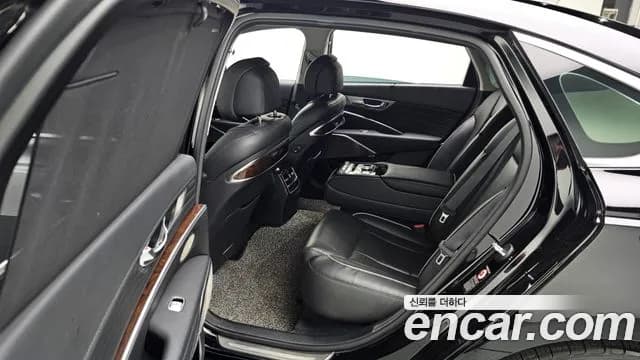 2019 Kia The K9 3.8 GDI Sold VIN KNAS2418DKS005585 – front exterior 2019 Kia The K9 3.8 GDI Sold VIN KNAS2418DKS005585 – front exterior