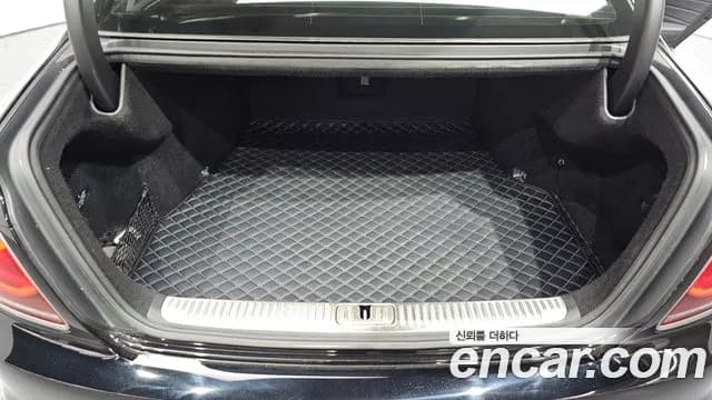 2019 Kia The K9 3.8 GDI Sold VIN KNAS2418DKS005585 – engine bay 2019 Kia The K9 3.8 GDI Sold VIN KNAS2418DKS005585 – engine bay