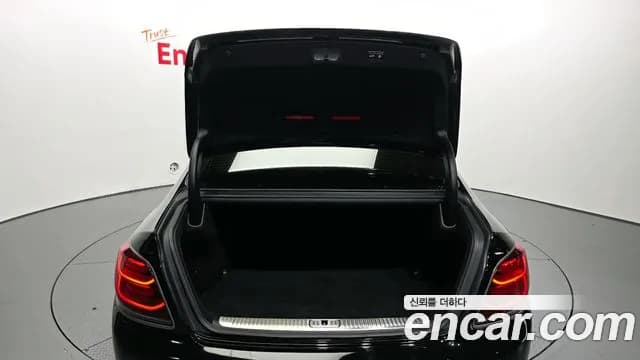 2019 Kia The K9 3.8 GDI AWD Sold VIN KNAS2418DKS005645 – rear exterior 2019 Kia The K9 3.8 GDI AWD Sold VIN KNAS2418DKS005645 – rear exterior