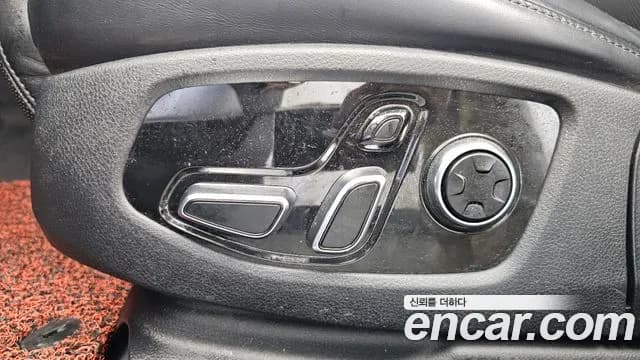 2019 Kia The K9 3.8 GDI AWD Sold VIN KNAS2418DKS008563 – photo 27 2019 Kia The K9 3.8 GDI AWD Sold VIN KNAS2418DKS008563 – photo 27