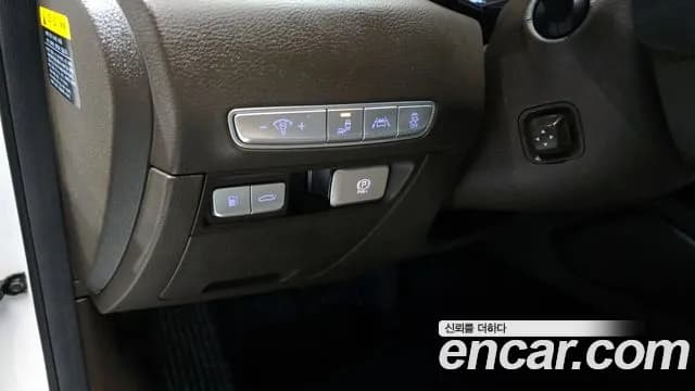 2019 Kia The K9 3.8 GDI AWD Sold VIN KNAS2418DKS010205 – front exterior 2019 Kia The K9 3.8 GDI AWD Sold VIN KNAS2418DKS010205 – front exterior