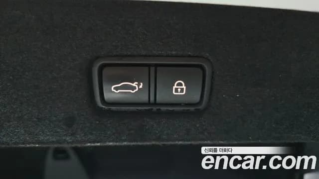 2019 Kia The K9 3.8 GDI AWD Sold VIN KNAS2418DKS010205 – undercarriage 2019 Kia The K9 3.8 GDI AWD Sold VIN KNAS2418DKS010205 – undercarriage