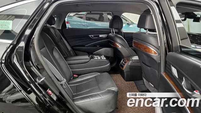2019 Kia The K9 3.8 GDI AWD Sold VIN KNAS2418DKS013446 – engine bay 2019 Kia The K9 3.8 GDI AWD Sold VIN KNAS2418DKS013446 – engine bay