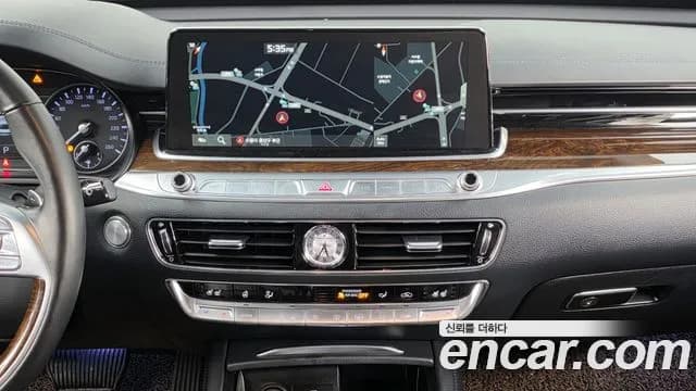 2019 Kia The K9 3.8 GDI AWD Sold VIN KNAS2418DKS013446 – exterior detail 2019 Kia The K9 3.8 GDI AWD Sold VIN KNAS2418DKS013446 – exterior detail