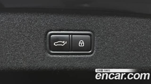 2019 Kia The K9 3.8 GDI AWD Sold VIN KNAS2418DKS015390 – interior seats 2019 Kia The K9 3.8 GDI AWD Sold VIN KNAS2418DKS015390 – interior seats