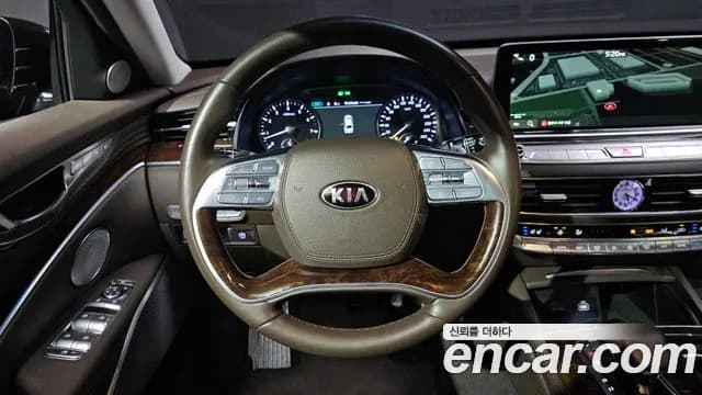 2019 Kia The K9 3.8 GDI AWD Sold VIN KNAS2418DKS016967 – trunk area 2019 Kia The K9 3.8 GDI AWD Sold VIN KNAS2418DKS016967 – trunk area